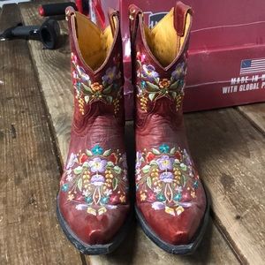 Women’s Old Gringo Short Cowboy Boots
